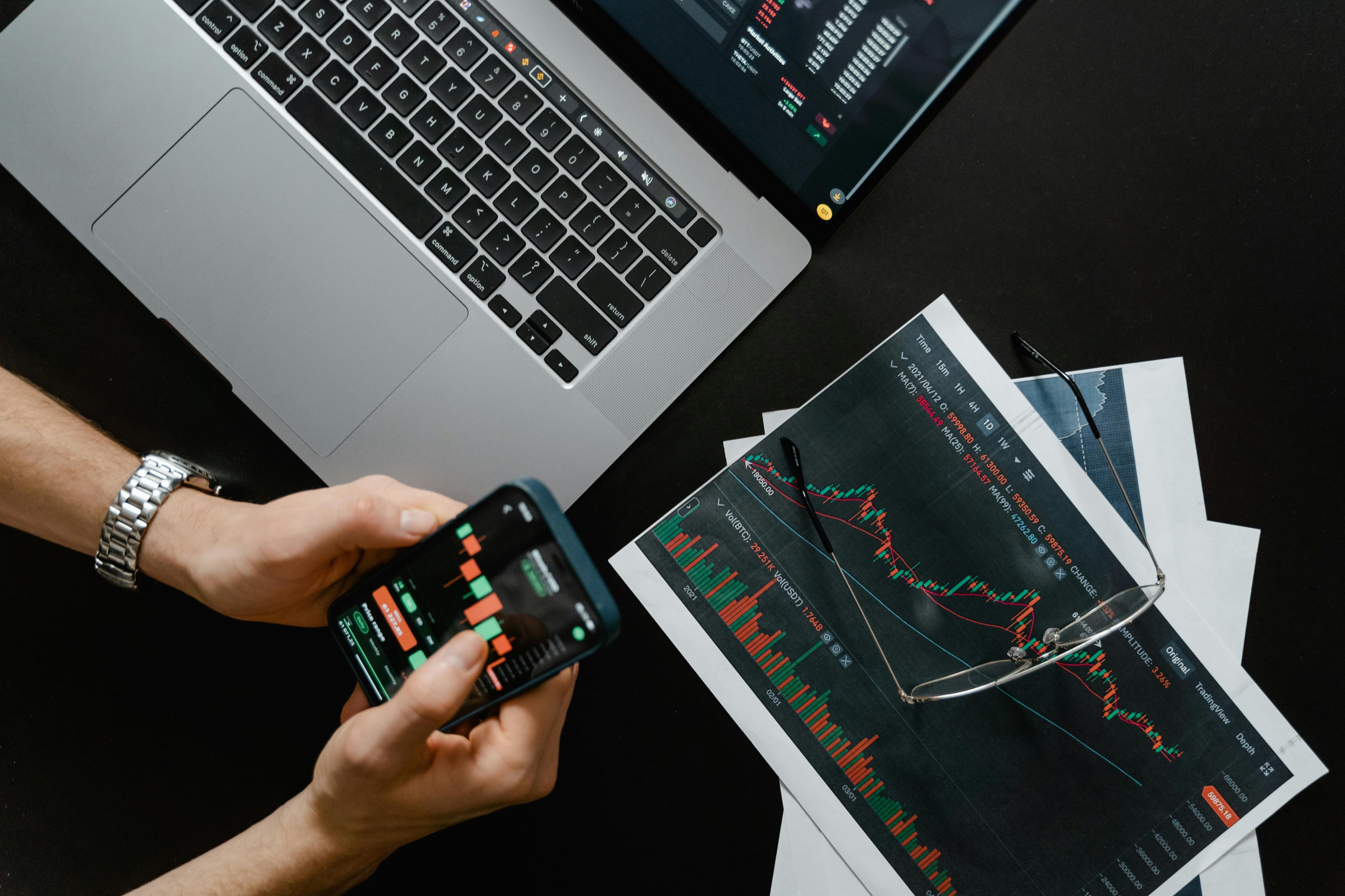 Explore the pros and cons of passive and active investing, and discover which approach best aligns with your goals, risk tolerance, and time.